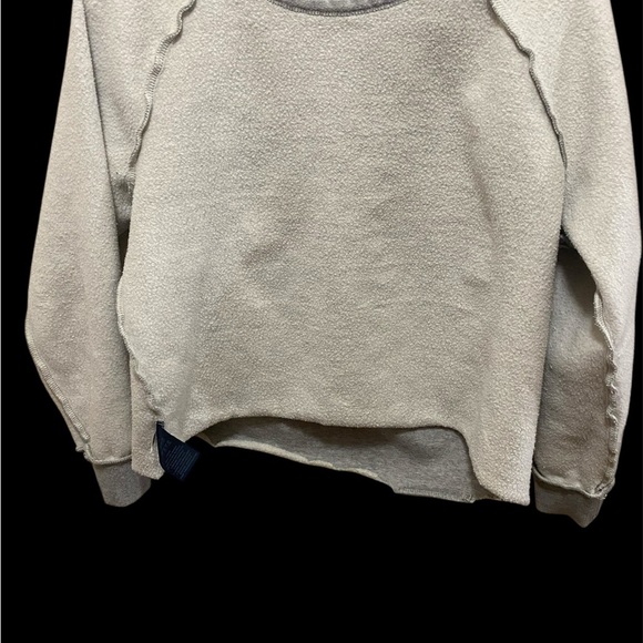 Tommy Hilfiger Medium size Gray Crop Top with Logo - Picture 5 of 6